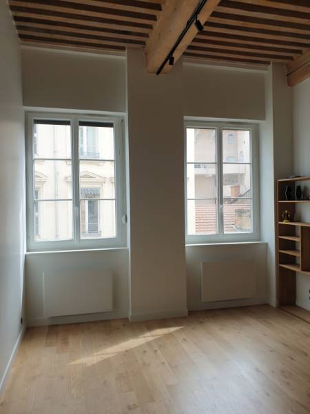 Prix pour rénovation complète d'un ancien appartement à Lyon Croix-Rousse: 1200€/ m2